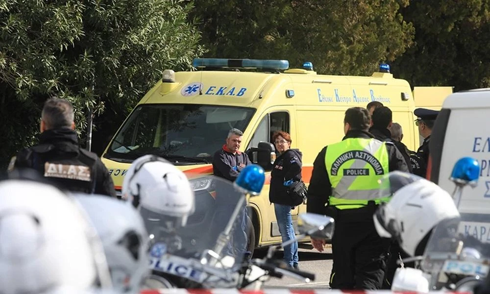 Γλυφάδα: «Αν δεν φύγεις από το σπίτι θα σε κάψω σαν ποντίκι»